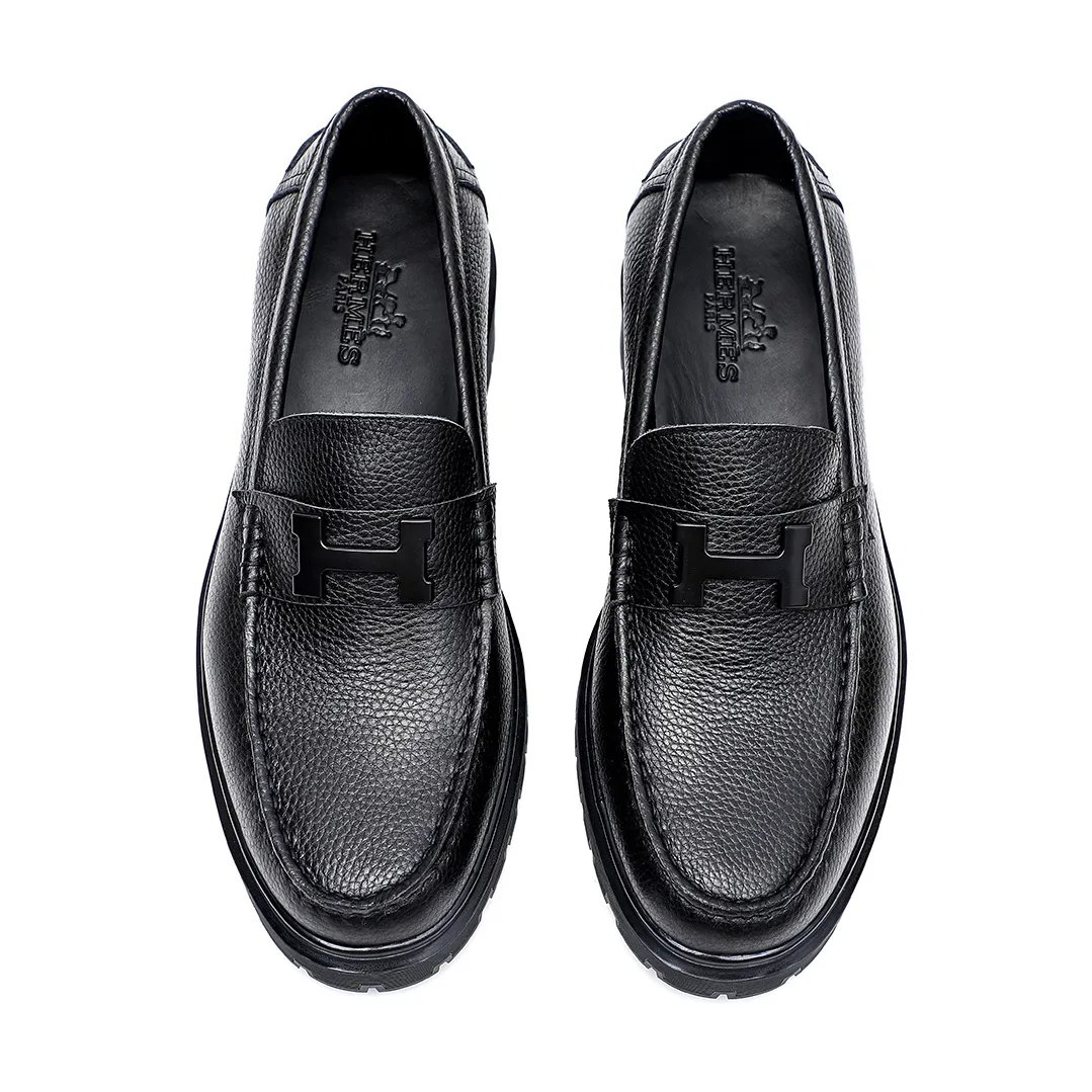 Men's shoes 💰700 💐[HERMES] popular men's shoes counter original items! The world's top brands...Luxury quality...//Fashion and high-end footwear 👍💪🏻...give you a low-key luxury comfort experience👍. The upper is made of pure Italian-imported original top-layer pebbled cowhide. Sweat-absorbent cowhide leather lining. Comfortable and breathable. The original rubber-plastic flower foam light outsole is high-end and classy. Luxurious and noble!! .. OEM factory shipment [Hug] stall.. Original plate. Welcome to taste..39-45 (38.45.46🉑️Customized)